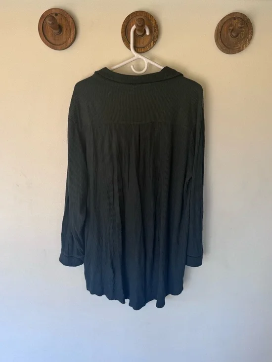 Auden Dark Green Ribbed Button-Front nightgown size large - Picture 5 of 5